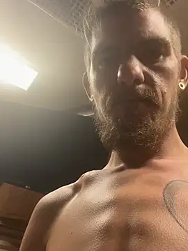 BabyGiraffe25's Webcam Show