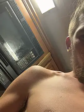 BabyGiraffe25 Show in webcam