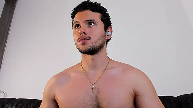 Show modela ApoloKlein na web-kameri