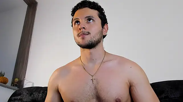 Show modela ApoloKlein na web-kameri