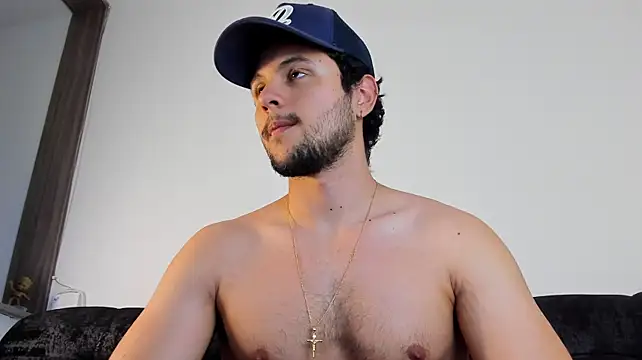 ApoloKlein Show in webcam