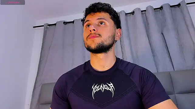 ApoloKlein webcam show
