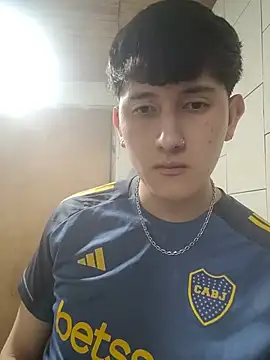 Lauc22 Webcam show