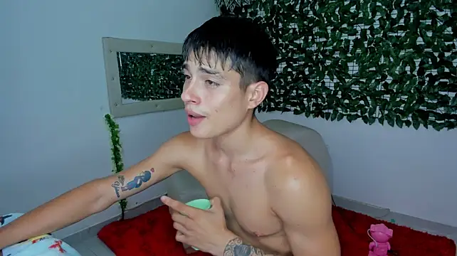 The_beby_guy Show in webcam