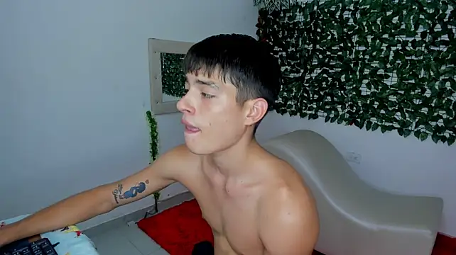 The_beby_guy Show in webcam