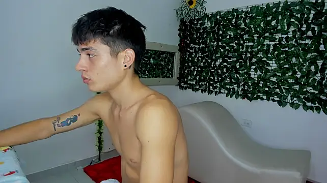 The_beby_guy's Webcam Show