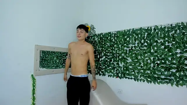 The_beby_guy's Webcam Show