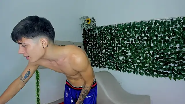 The_beby_guy Show in webcam