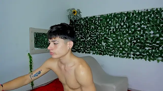 Show modela The_beby_guy na web-kameri