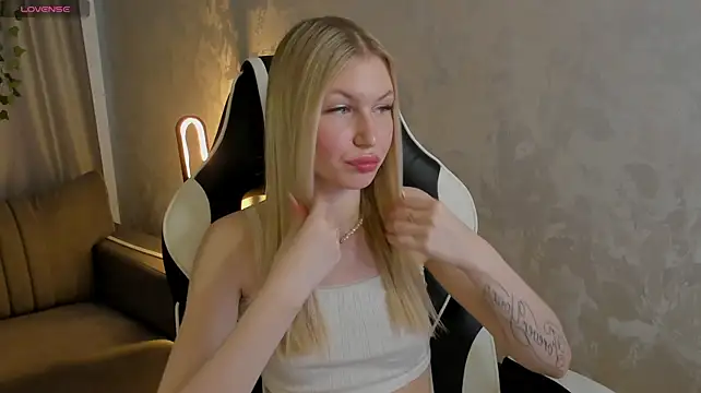 Show modela Rachel_Gloss na web-kameri