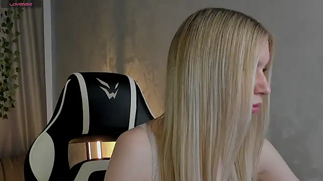 XXX chat uživo modela Rachel_Gloss