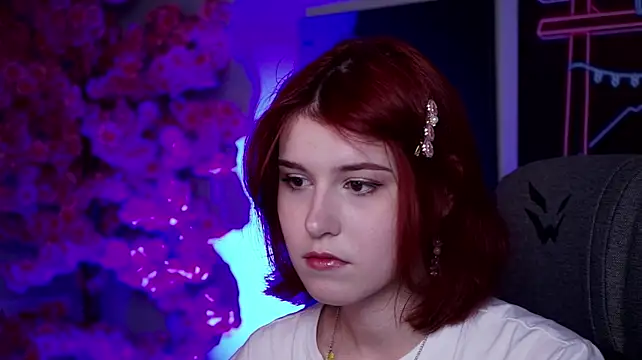 JulliaMoore: онлайн-секс-чат