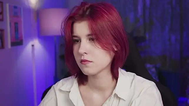 JulliaMoore: απευθείας συνομιλία ΧΧΧ