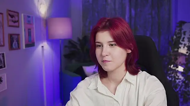 JulliaMoore's Webcam Show