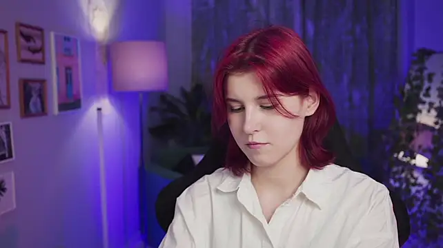 Živý XXX chat JulliaMoore