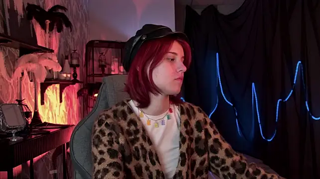 JulliaMoore Webcamshow