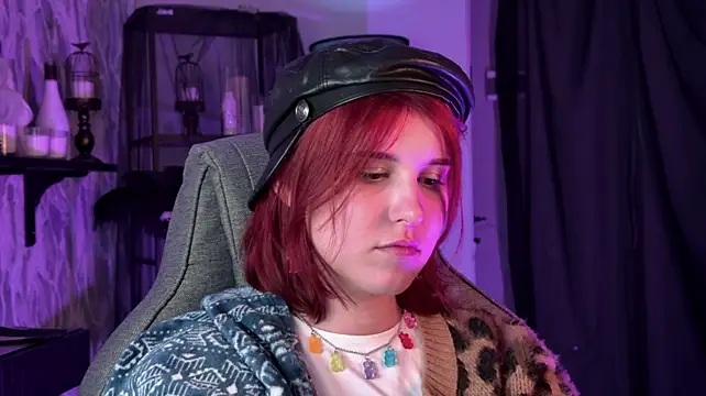 JulliaMoore Chat XXX in diretta