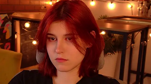 JulliaMoore – Naživo XXX chat