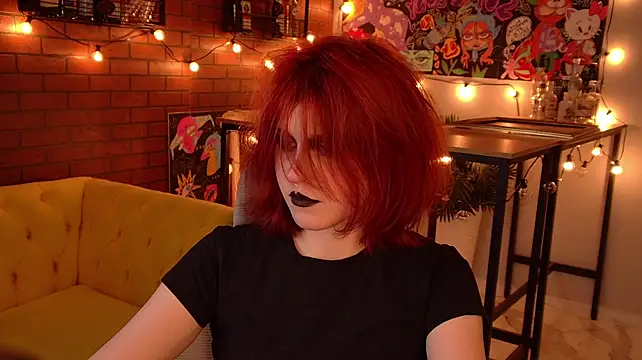 JulliaMoore XXX чат на живо