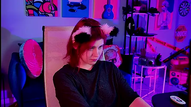 JulliaMoore – Naživo XXX chat