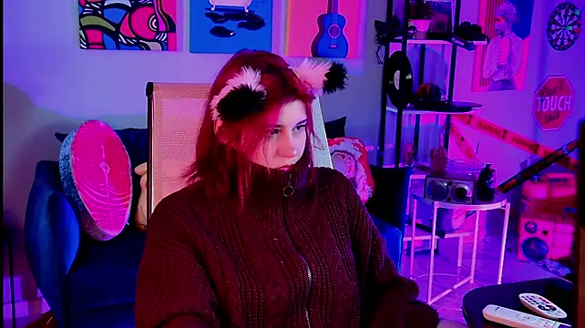 JulliaMoore live XXX chat