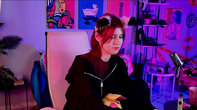 JulliaMoore Adlı Modelin Canlı XXX Sohbeti