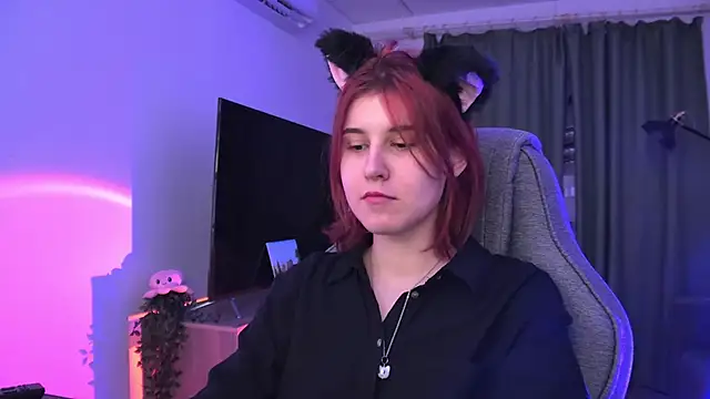 JulliaMoore's Live XXX Chat