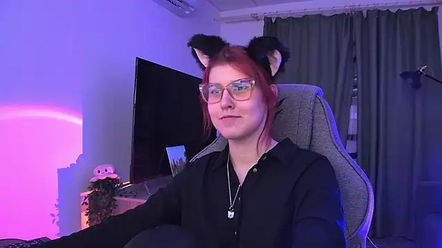 JulliaMoore Adlı Modelin Canlı XXX Sohbeti