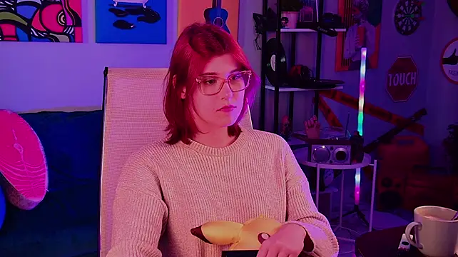 JulliaMoore Adlı Modelin Canlı XXX Sohbeti