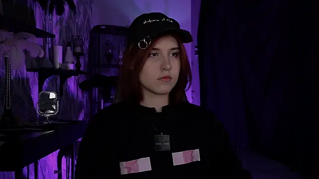 Онлайн чат XXX JulliaMoore