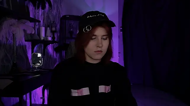 JulliaMoore Chat XXX live