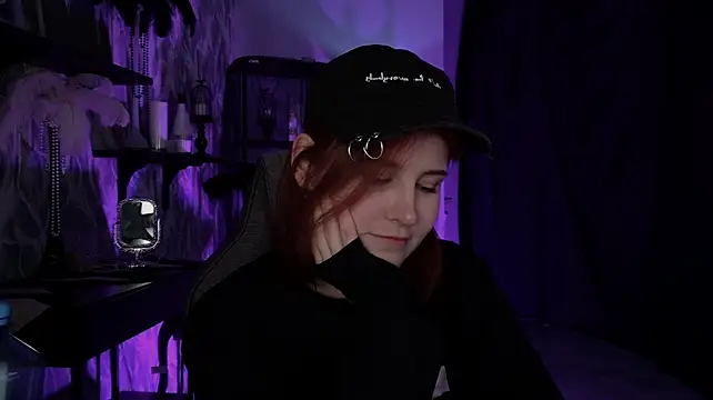 JulliaMooren Live XXX chat