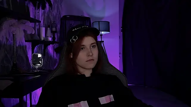 JulliaMoore 라이브 XXX 채팅