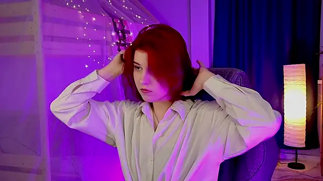 JulliaMoore's Live XXX Chat