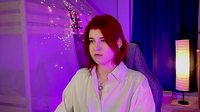 JulliaMoore's Live XXX Chat