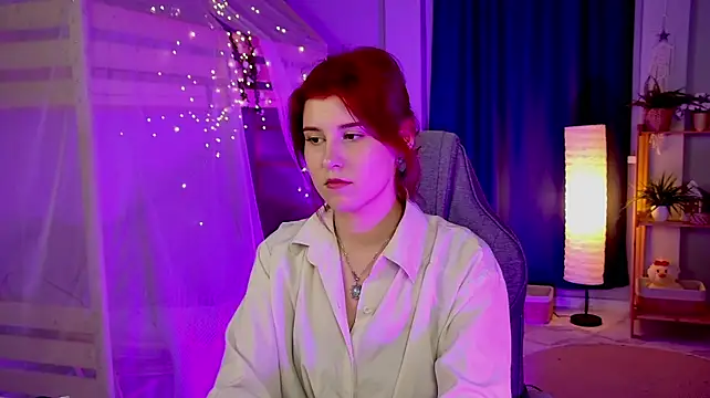JulliaMoore's Webcam Show