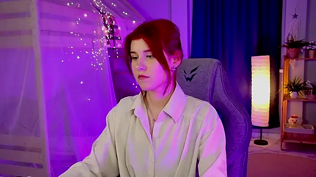 JulliaMoore's Live XXX Chat