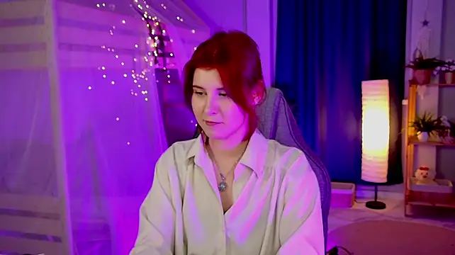 Živý XXX chat JulliaMoore