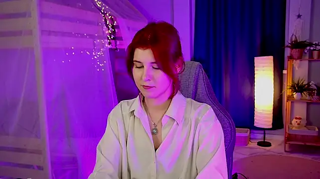 Онлайн чат XXX JulliaMoore