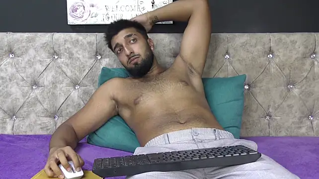 Show modela FinnJude na web-kameri
