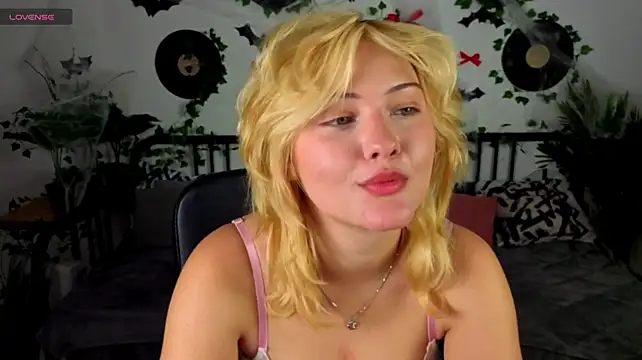 Sembang XXX Secara Langsung MilliePuff