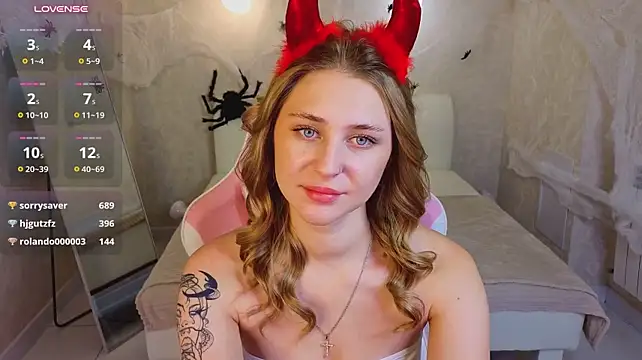 הופעת וובקאם של Zlata____Fox