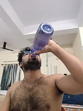 Lickingmaster_Bull420 – webcam-show