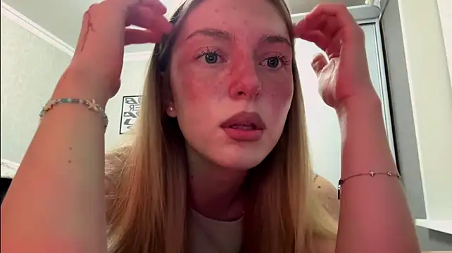 LatishaKrauel webcam show