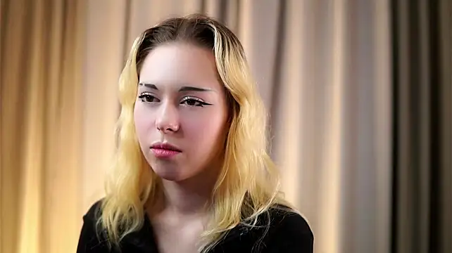 JuanaElden's Live XXX Chat