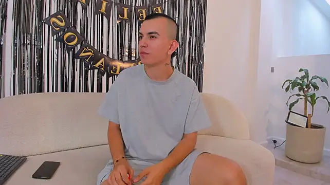 Rowan__cley Webcam show