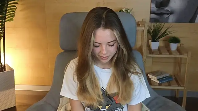 Chat +18 de TamaVolino ao vivo