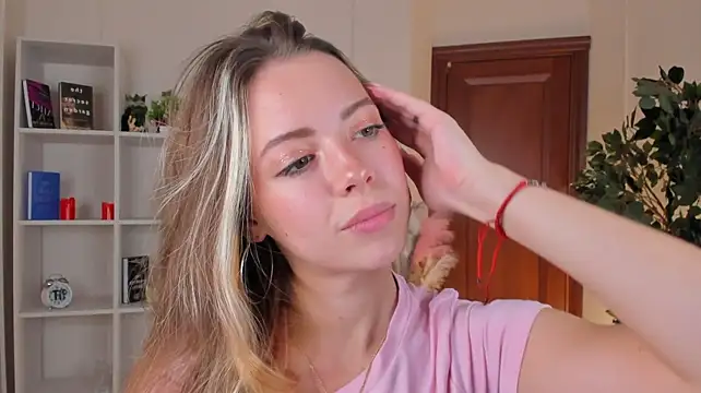 TamaVolino Live XXX-chat