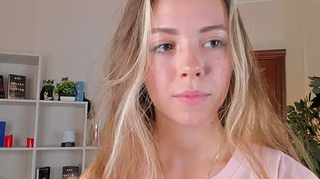 Chat +18 de TamaVolino ao vivo