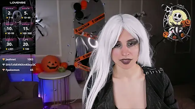 Max_Foxy Show in webcam